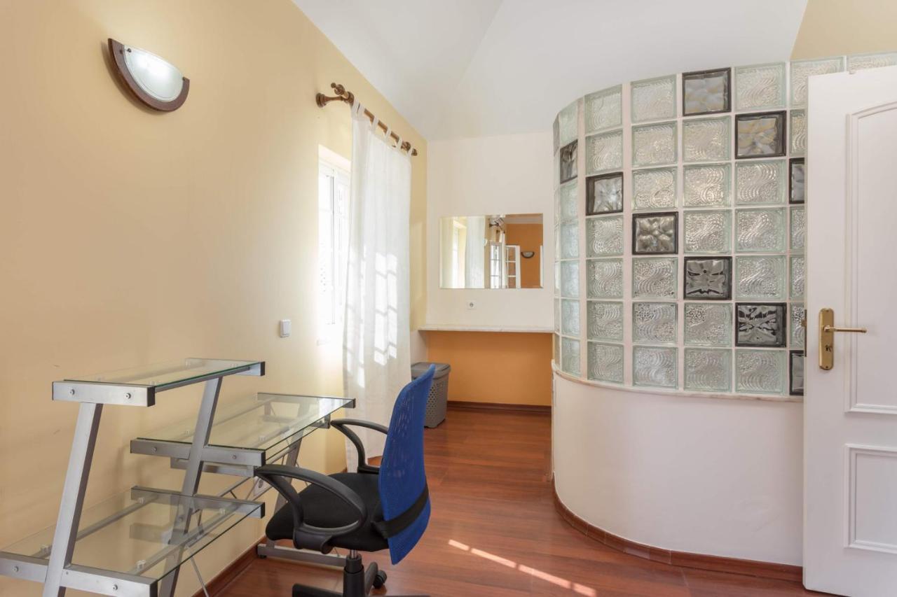 Family Meeting Point - V3 - Faro Villa Bagian luar foto