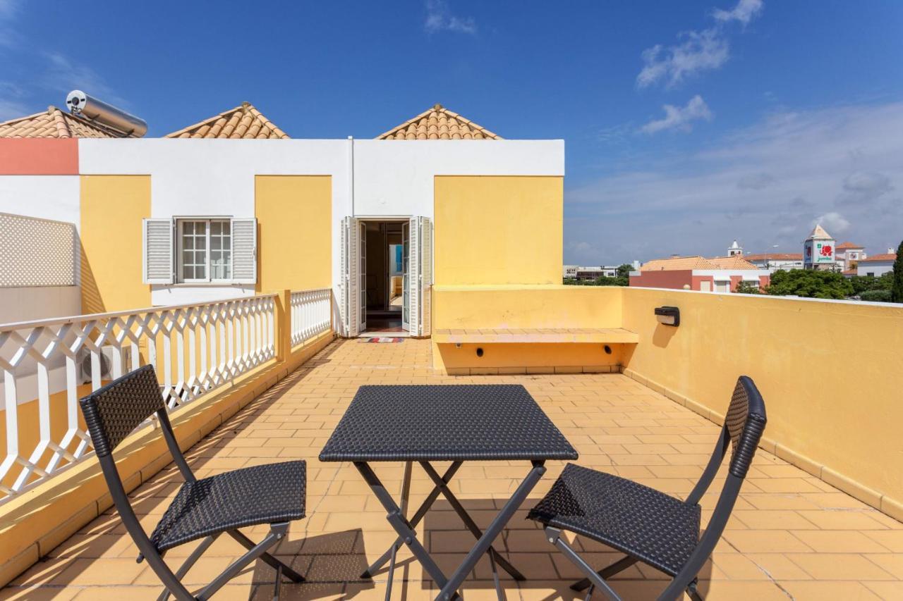 Family Meeting Point - V3 - Faro Villa Bagian luar foto